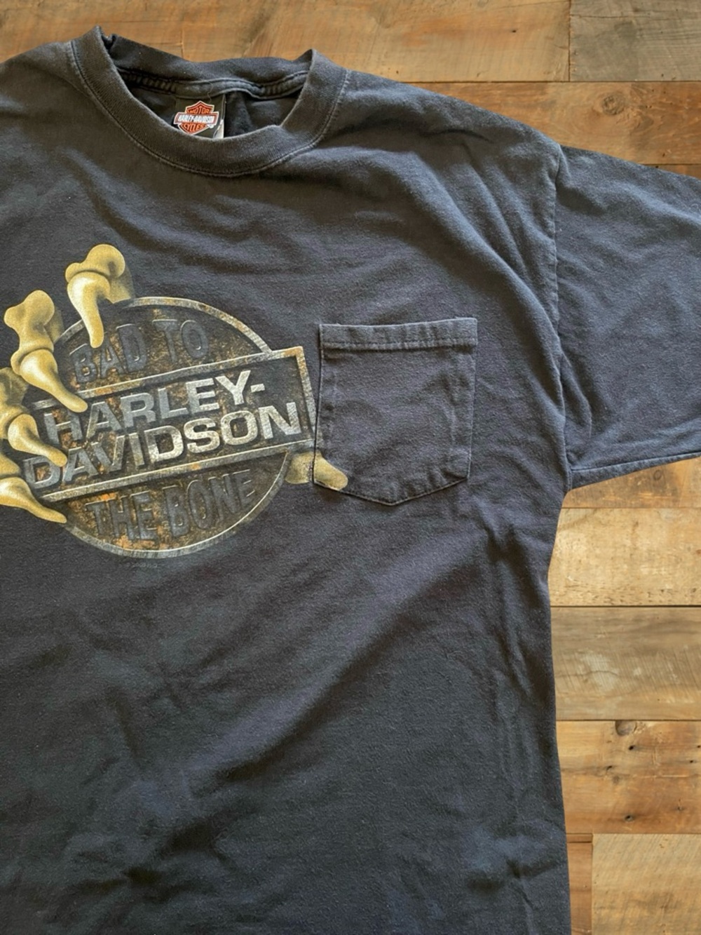 2004 Harley Davidson Indianapolis Tee “Bad to the Bone” | Pocket Tee, Tagged L - Picture 4 of 10